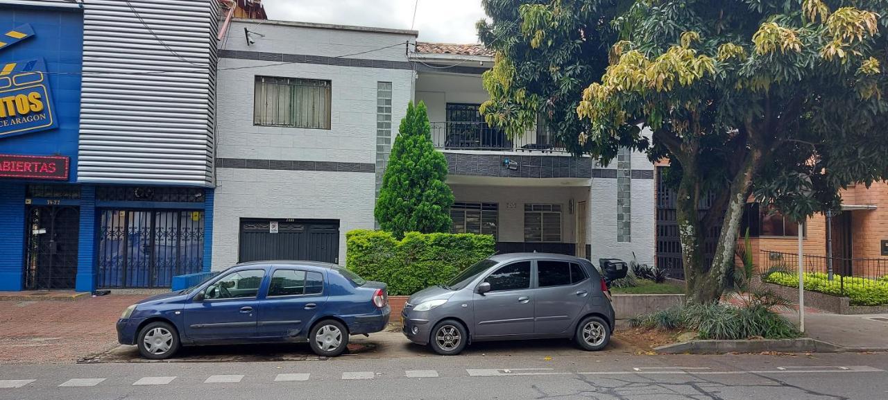 Hotel Laureles Home Medellin Exterior photo